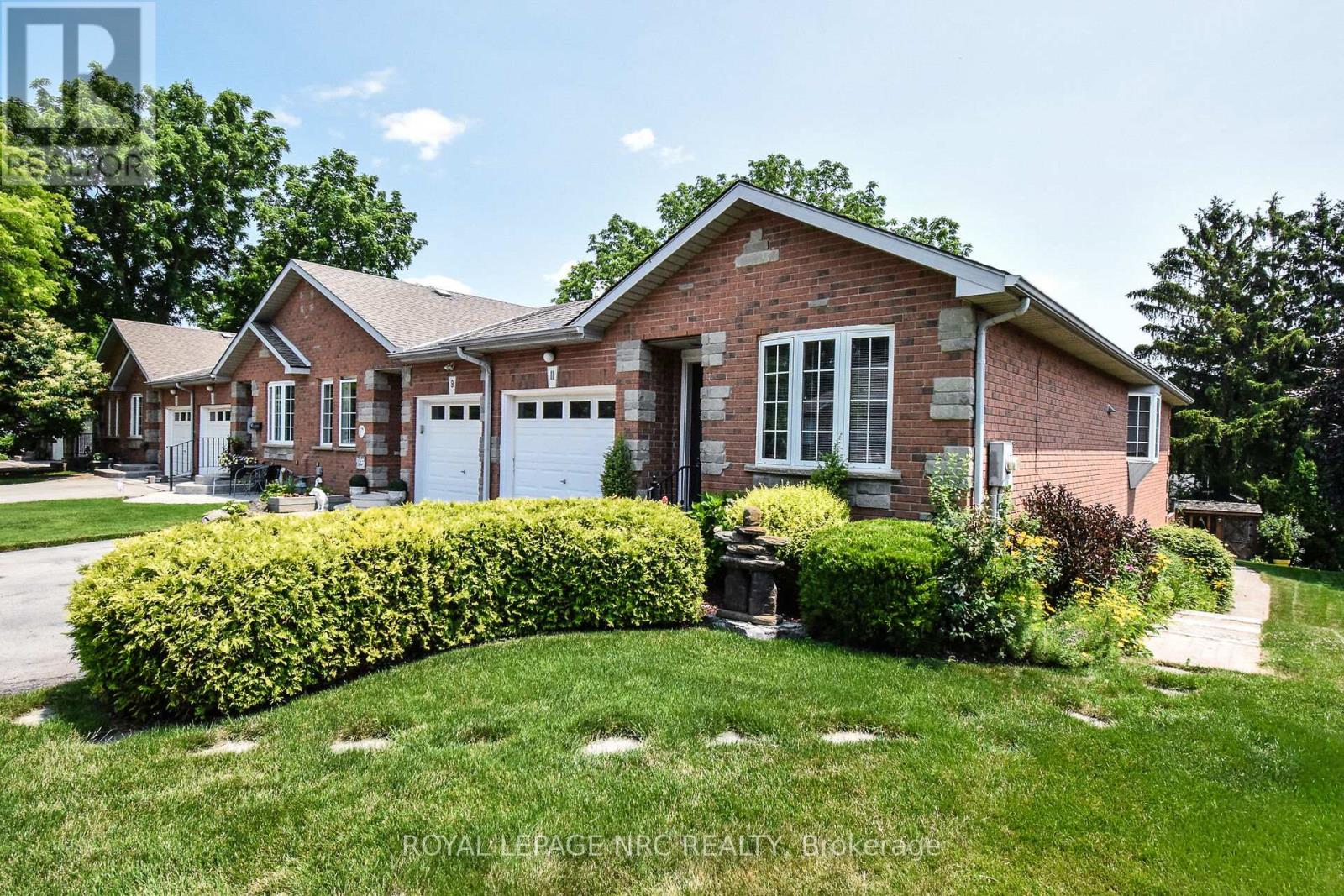 11 Kinsman Ct, Pelham, ON L0S 1E3