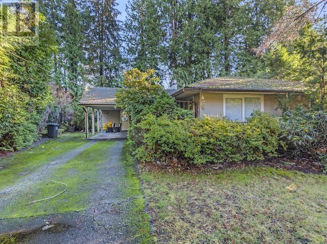 4025 Sunset Blvd, North Vancouver, BC V7R 3Y6