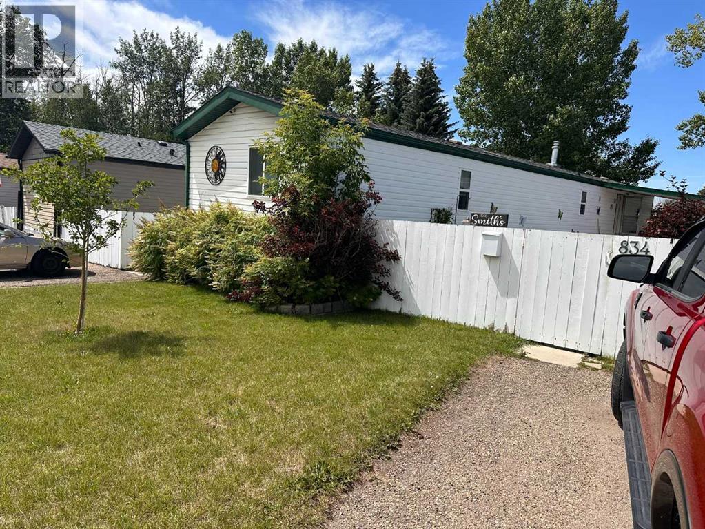 6834 59 Avenue Unit 834, Red Deer, AB T4P 1C9