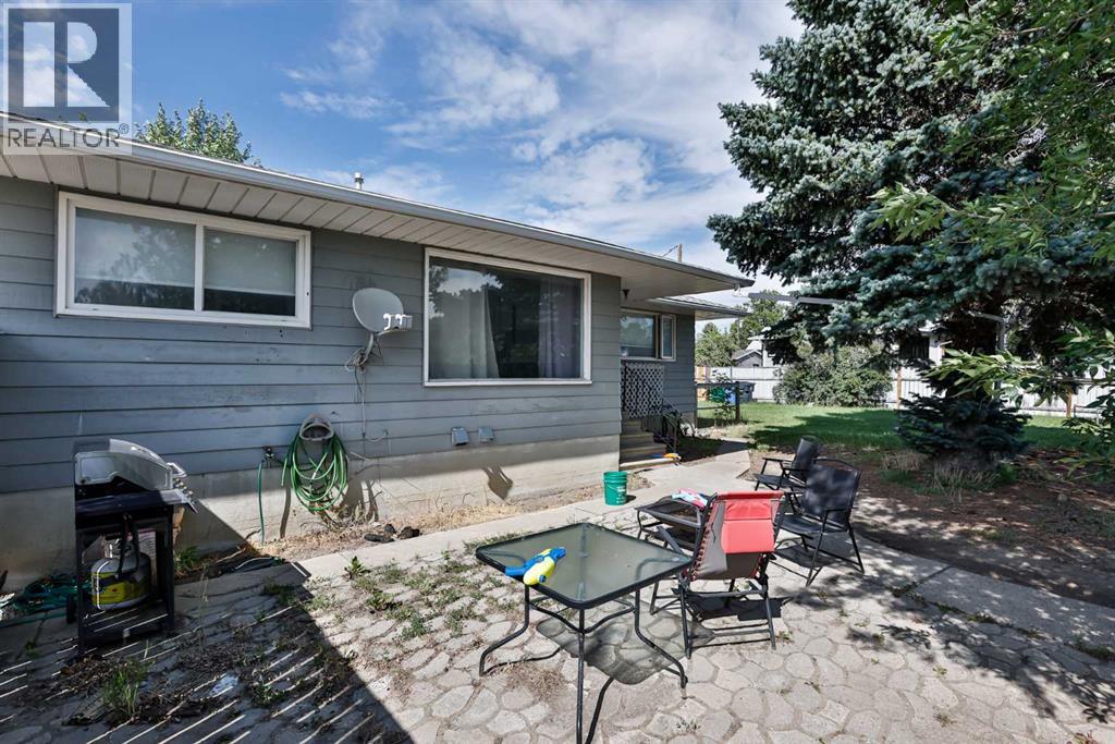 9 Avenue N Unit 1301, Lethbridge, AB T1H 1H3