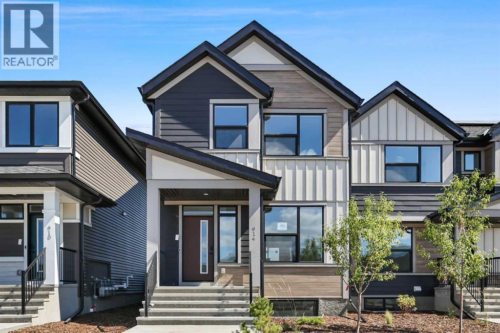 914 Wolf Willow Blvd SE, Calgary, AB T2X 5R7