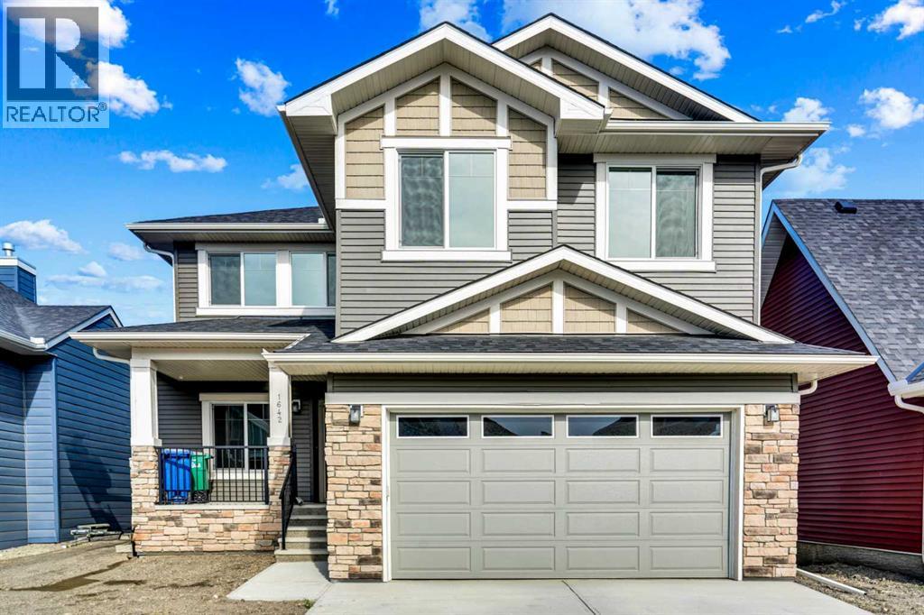 1642 Baywater St SW, Airdrie, AB T4B 0A7