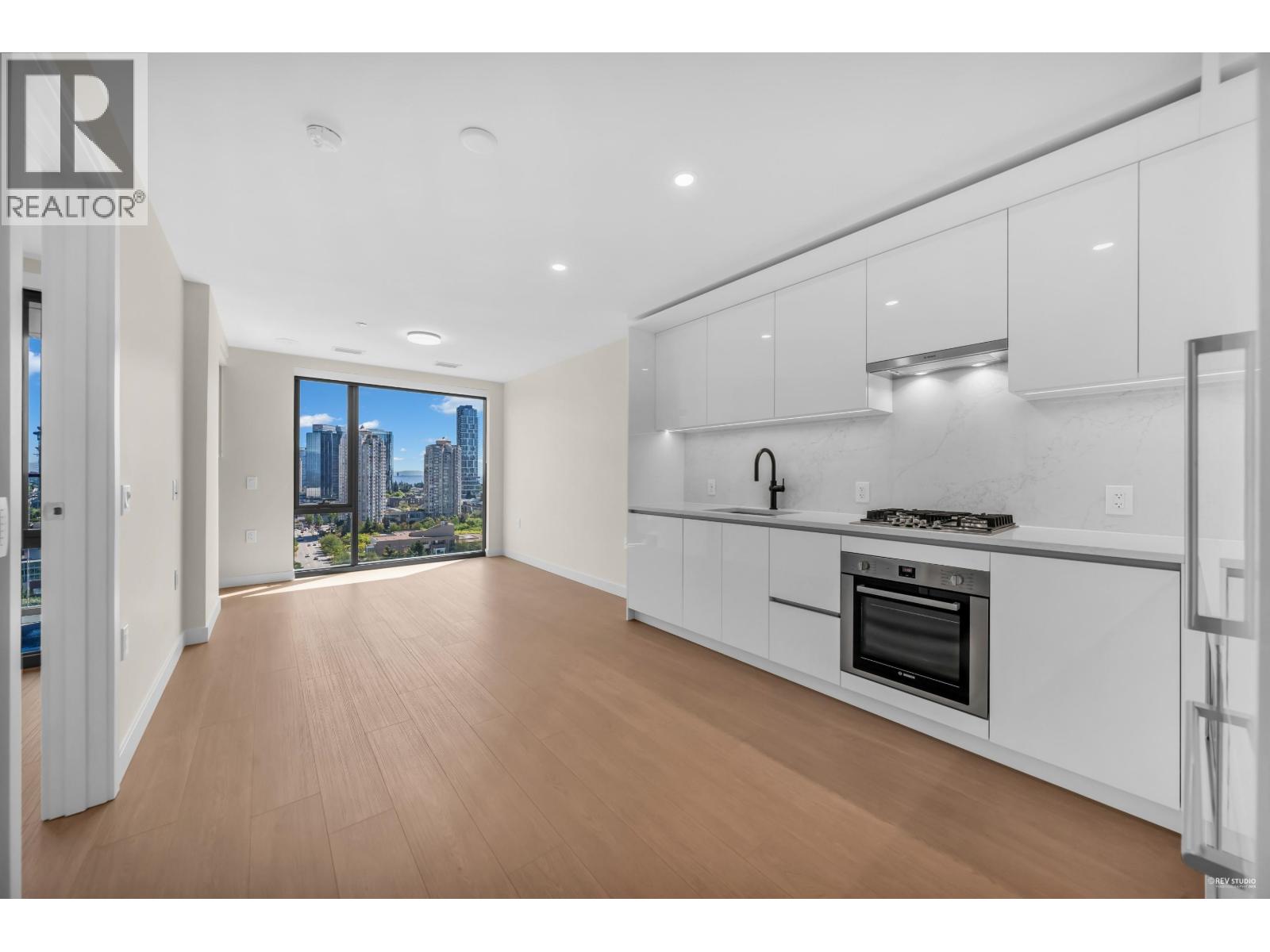 5987 Wilson Avenue Unit 1607, Burnaby, BC V5H 0L7