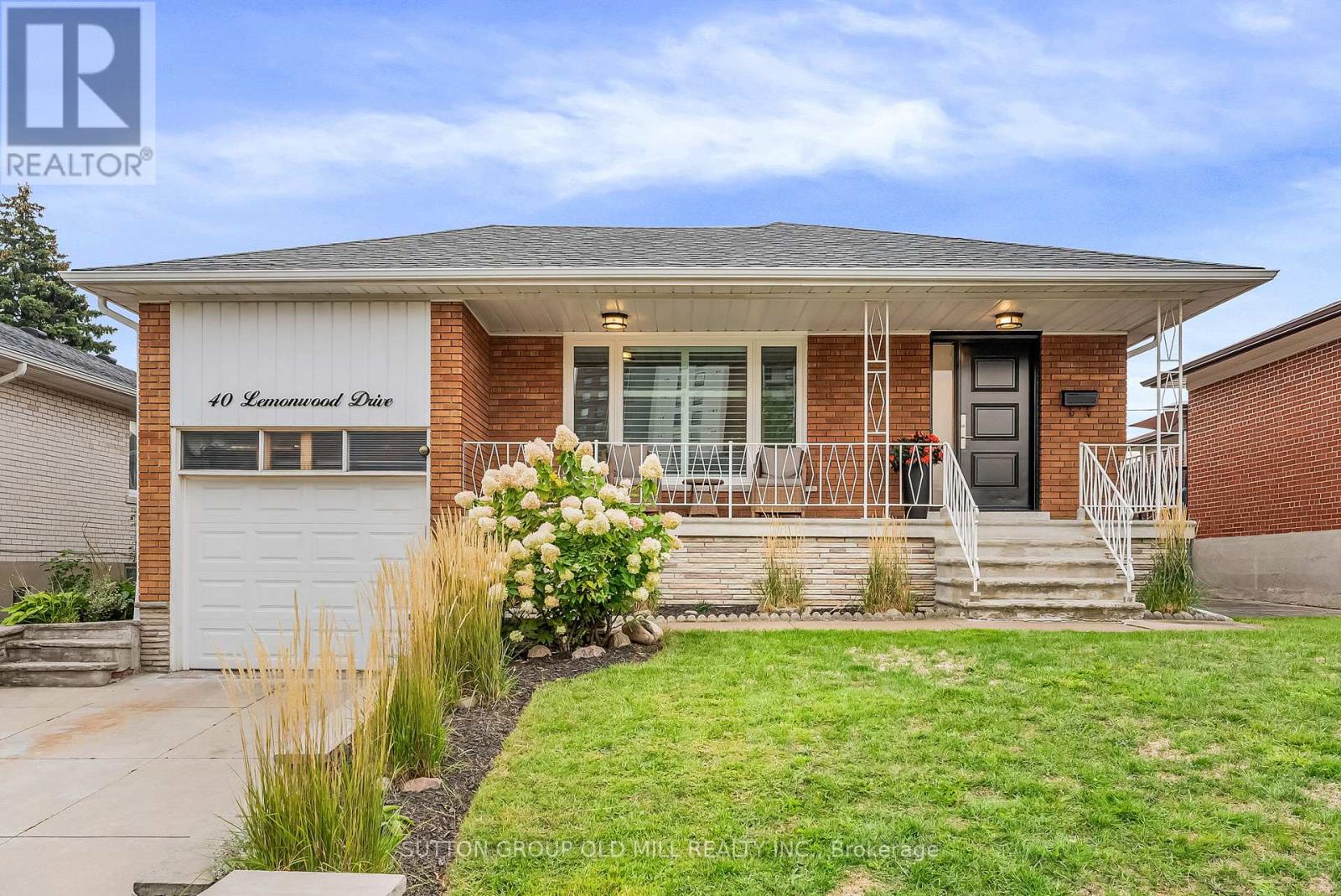 40 Lemonwood Dr, Toronto, ON M9A 4L5