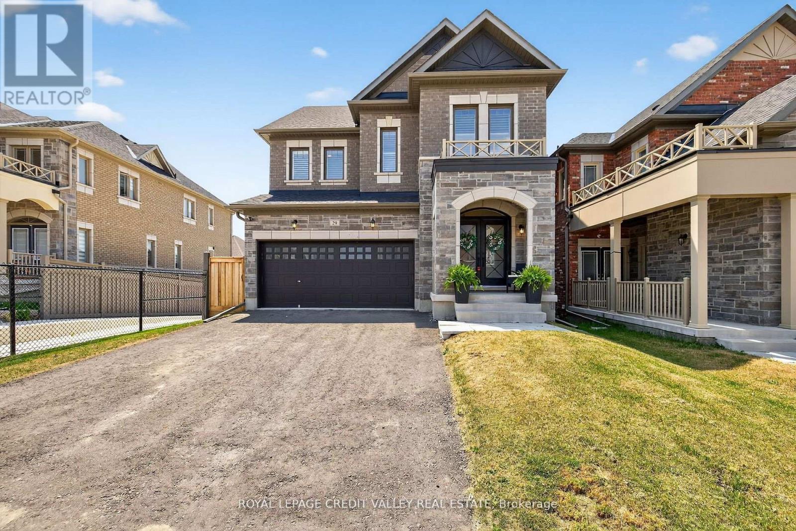 29 Janes Cres, New Tecumseth, ON L9R 0T2