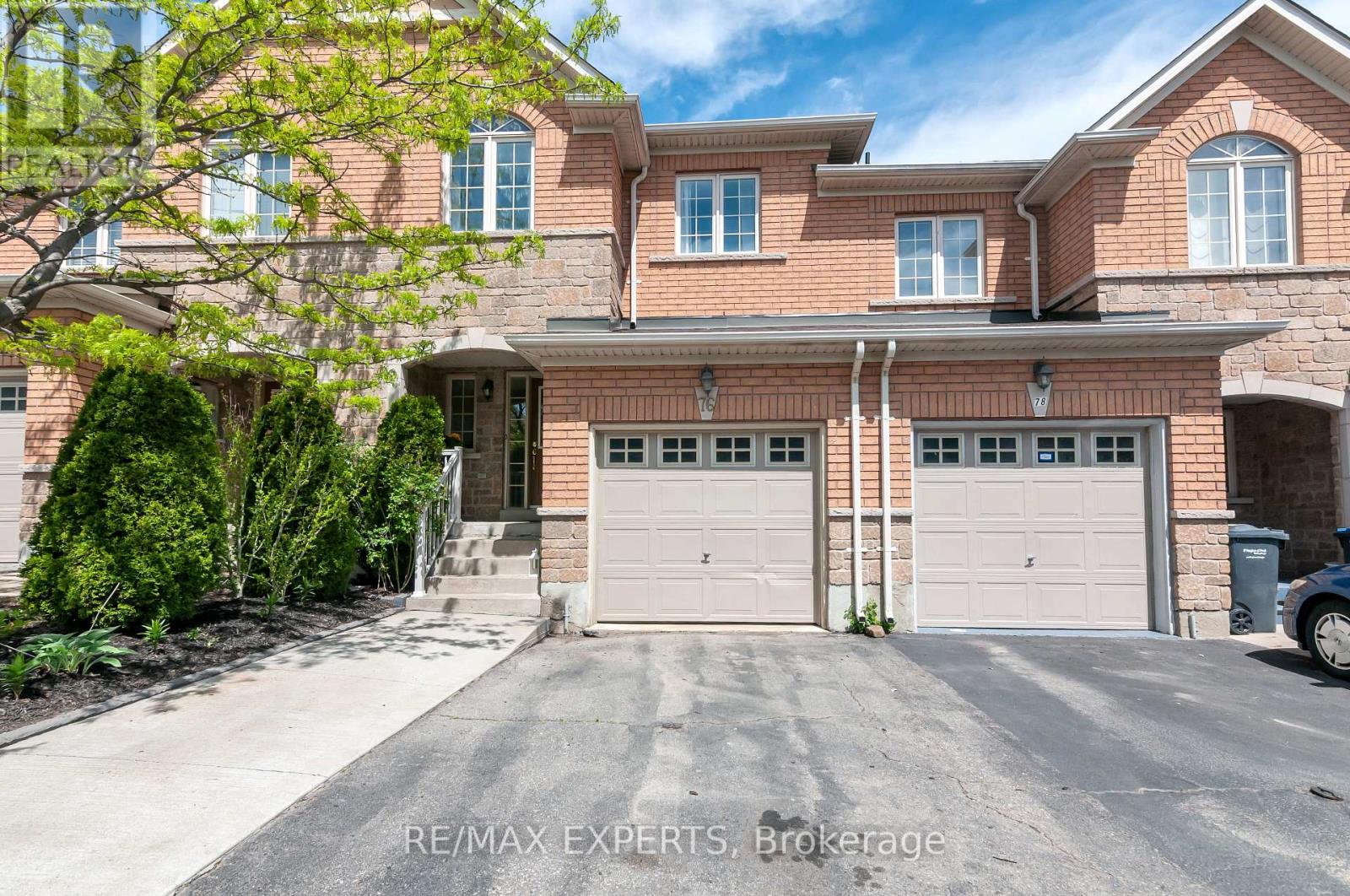76 Eagle Trace Dr, Brampton, ON L6R 0M4