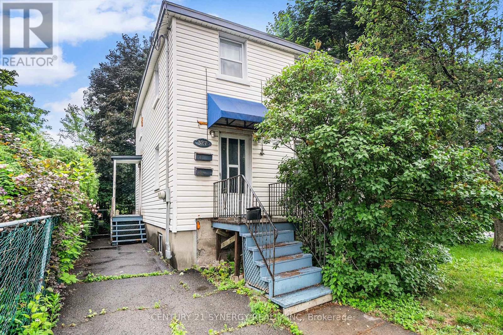 327 Richelieu Ave, Ottawa, ON K1L 6J8