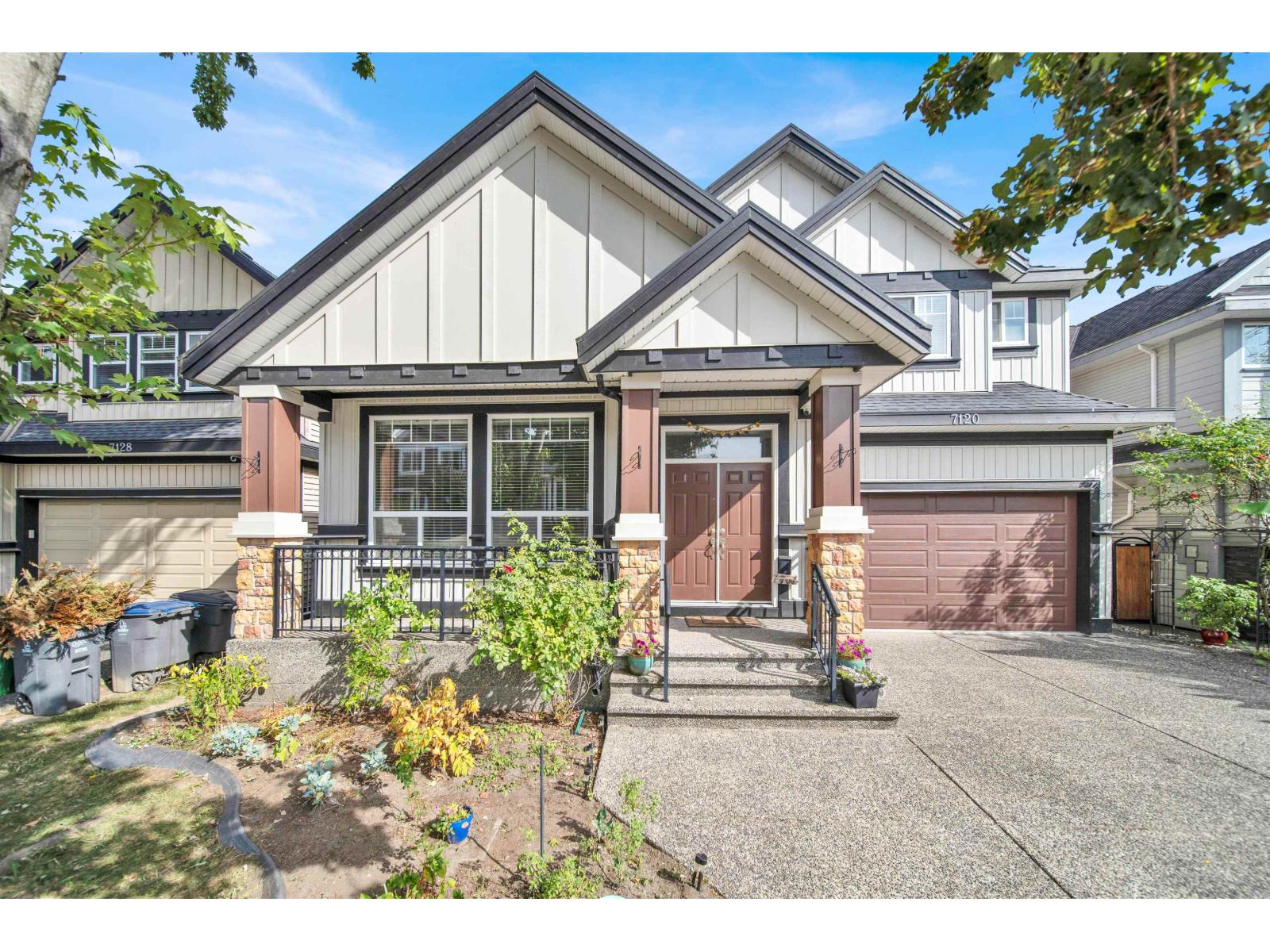148 Street Unit 7120 #b, Surrey, BC V3S 0X3