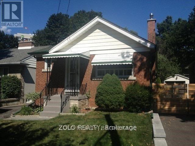 23 Green Lanes, Toronto, ON M8Z 4V5