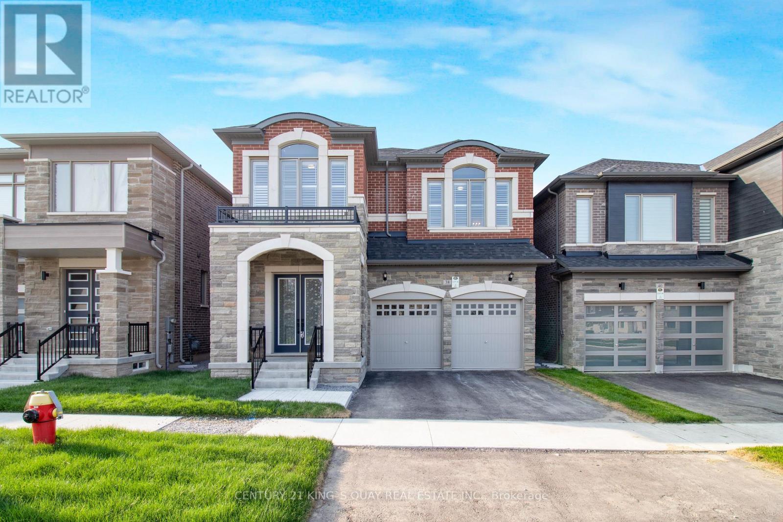 38 Tipp Dr, Richmond Hill, ON L4E 1J3