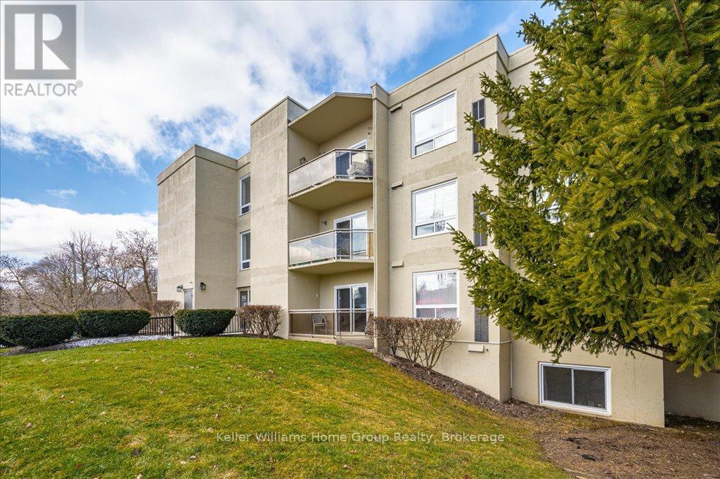301 245 Queen St W, Centre Wellington, ON N1M 3R6