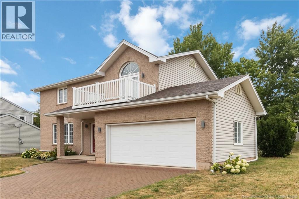 353 Belliveau St, Dieppe, NB E1A 6T6