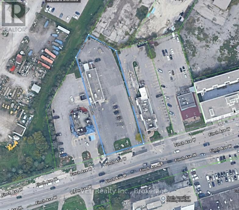 2370 Finch Ave W, Toronto, ON M9M 2C7
