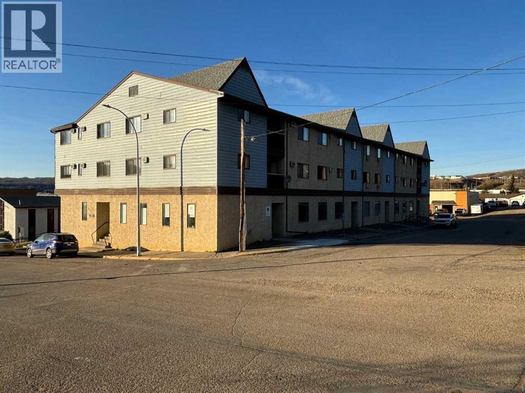 10118 100 Avenue #215, Peace River, AB T8S 1R3
