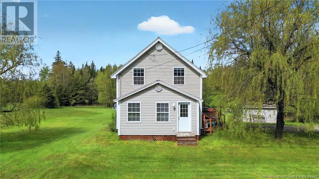 667 Sanatorium Rd, The Glades, NB E4J 1W5