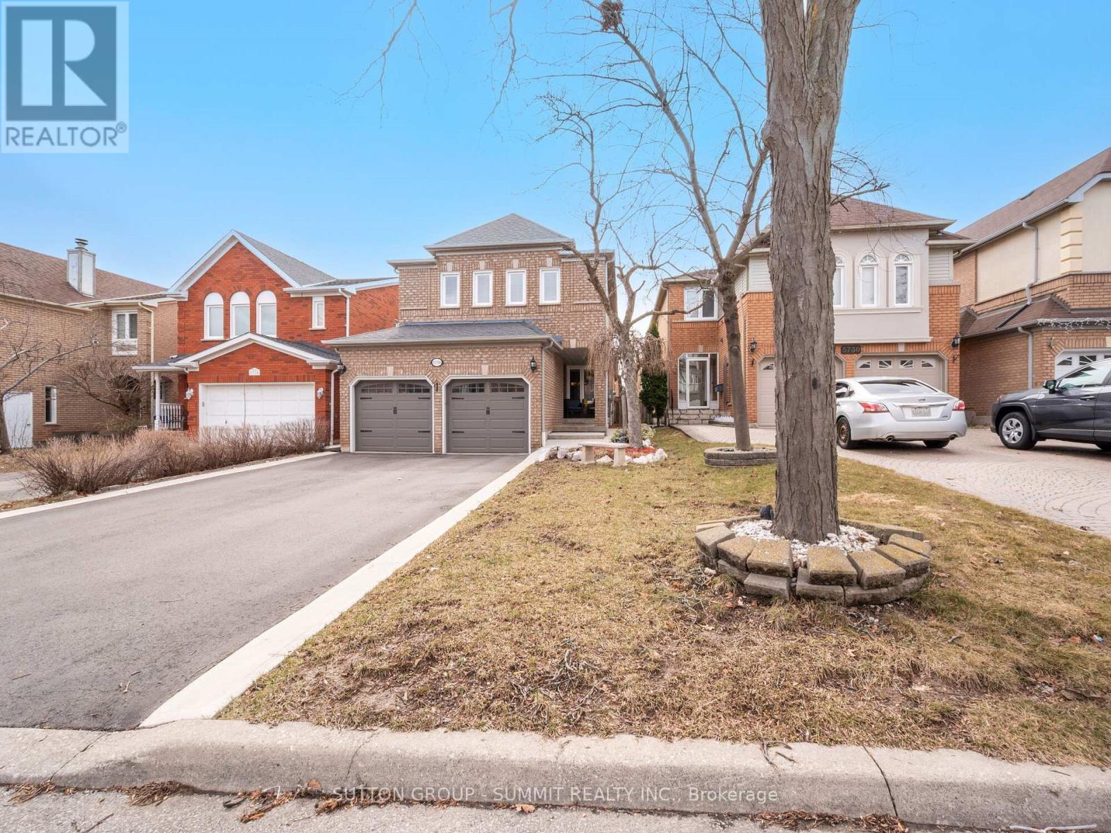 5726 Tayside Cres, Mississauga, ON L5M 5J4