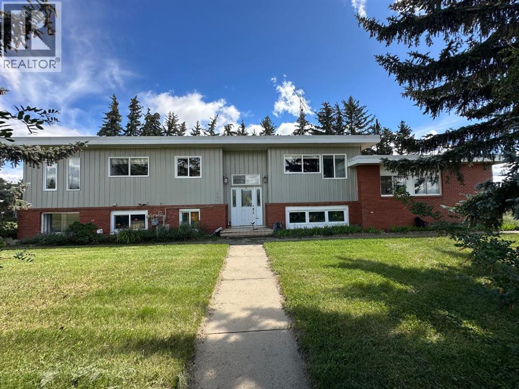 400 Strom St, Heisler, AB T0B 2A0