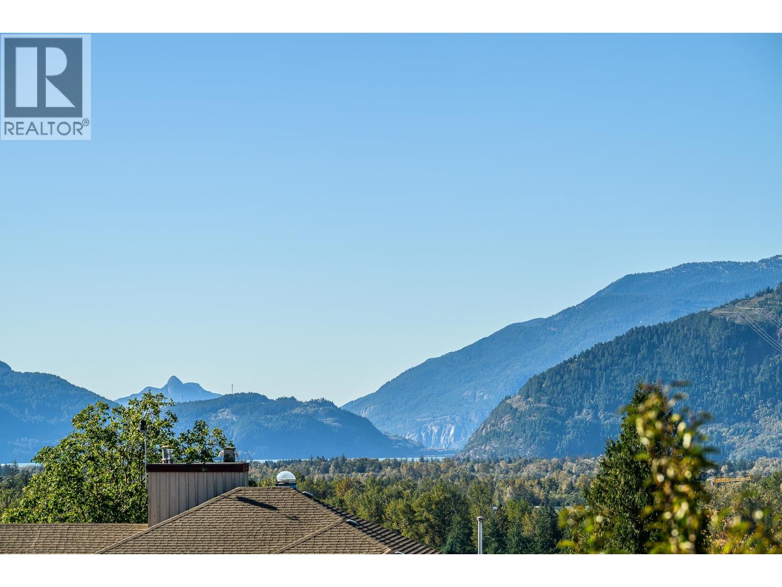 2332 Argyle Cres, Squamish, BC V0N 1T0