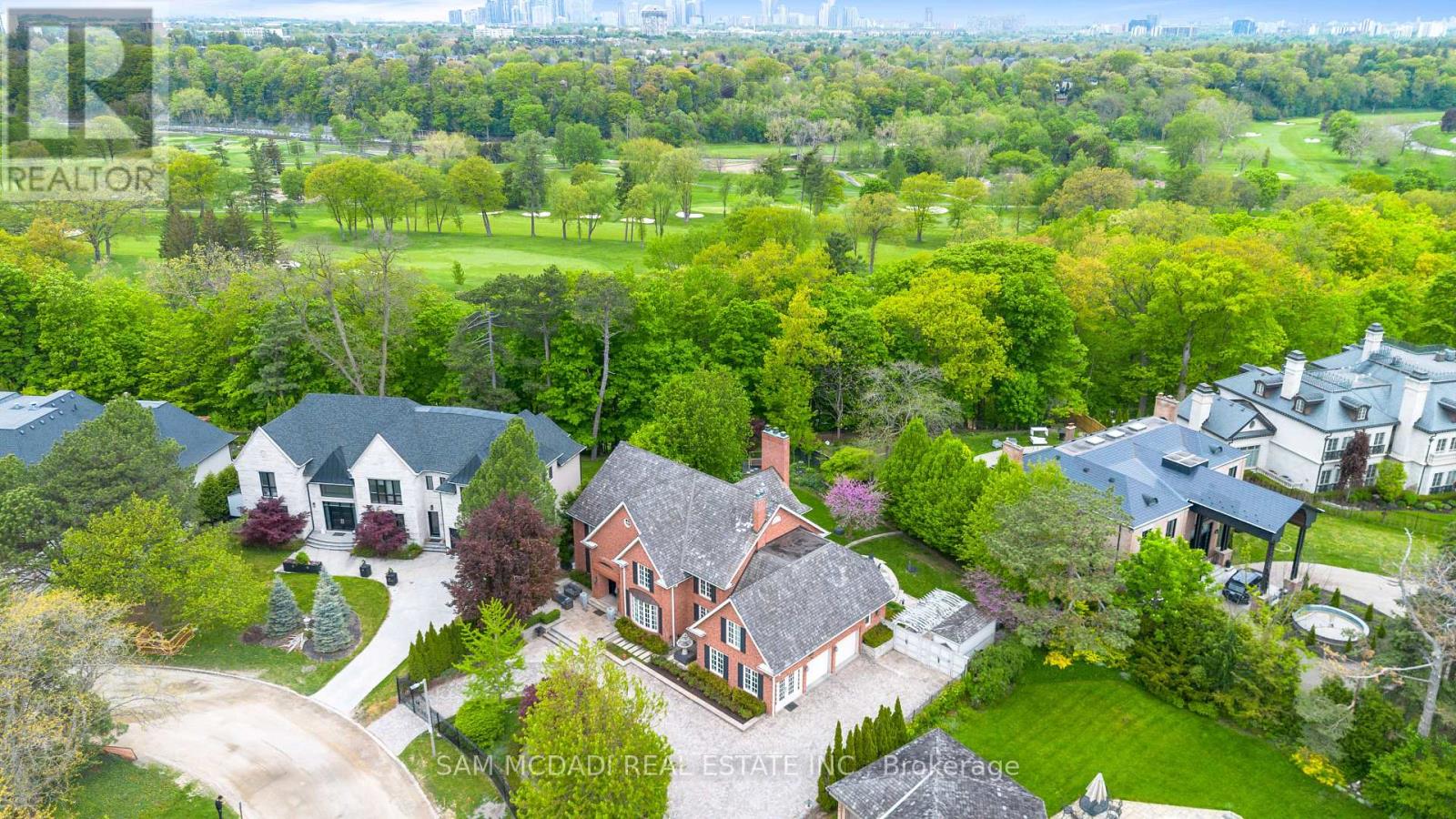 2173 Shawanaga Trl, Mississauga, ON L5H 3X6