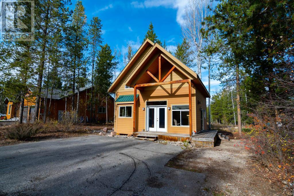 1504 Quartz Cres, Golden, BC V0A 1H3