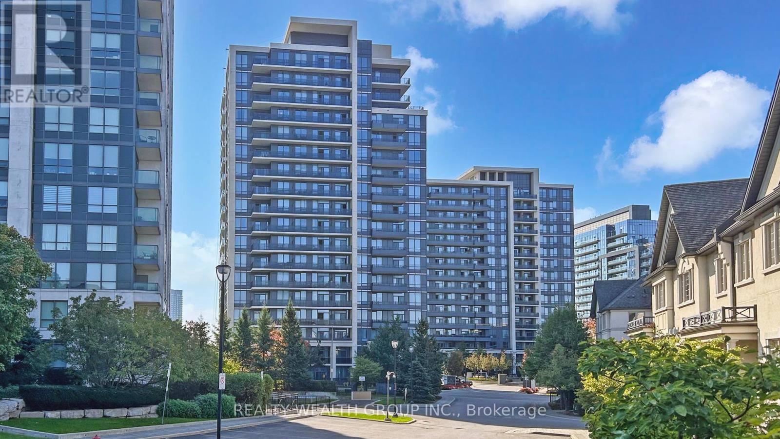 75 N Park Rd #05 Rd, Vaughan, ON L4J 0H9