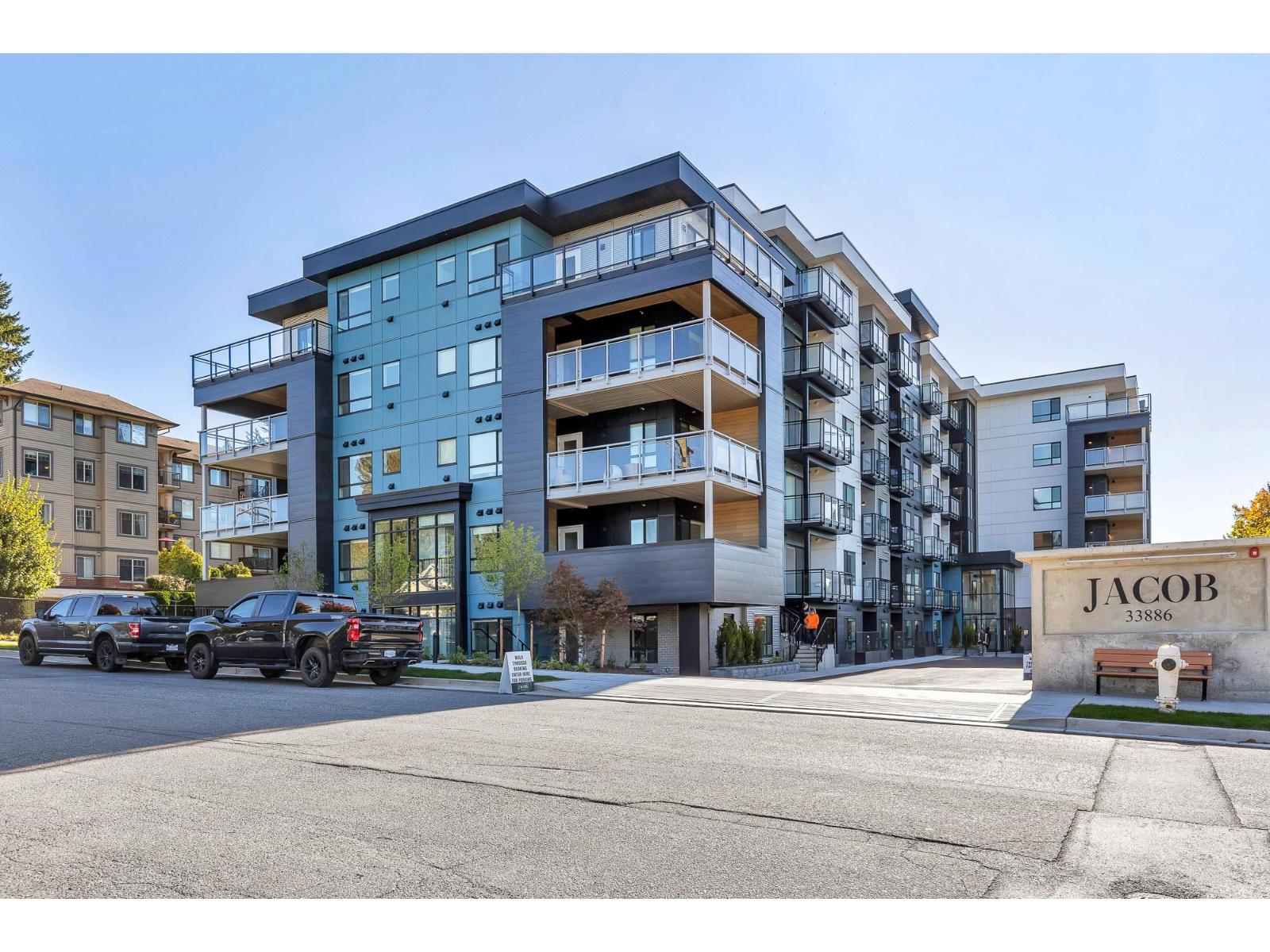 33886 Pine Street Unit 304, Abbotsford, BC V2S 0N9