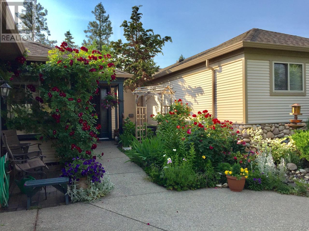 4074 Gellatly Road Unit 126, West Kelowna, BC V4T 2S8