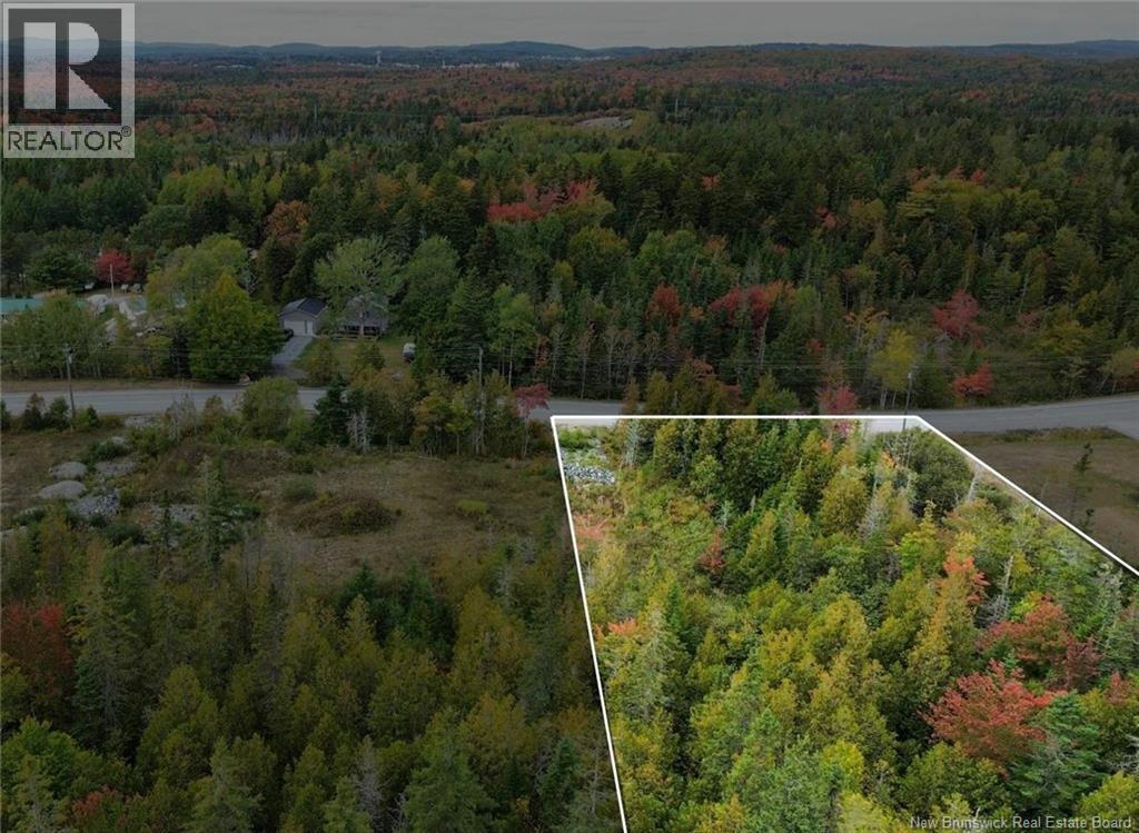 208 French Village Rd, Quispamsis, NB E2S 2V9