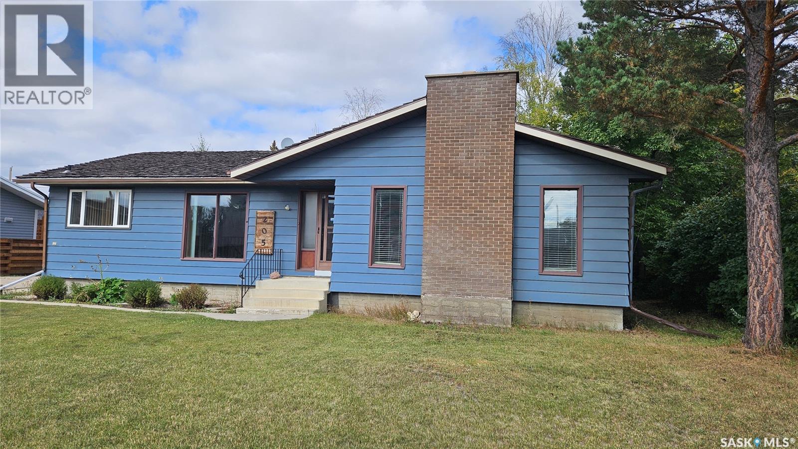 205 1 Street West, Langham, SK S0K 2L0