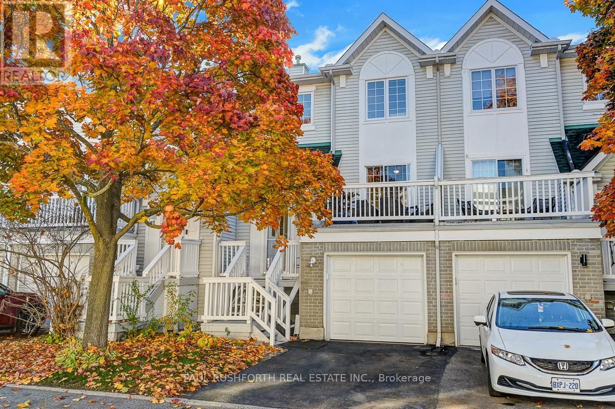 94 Castlegreen Private, Ottawa, ON K1T 3N3