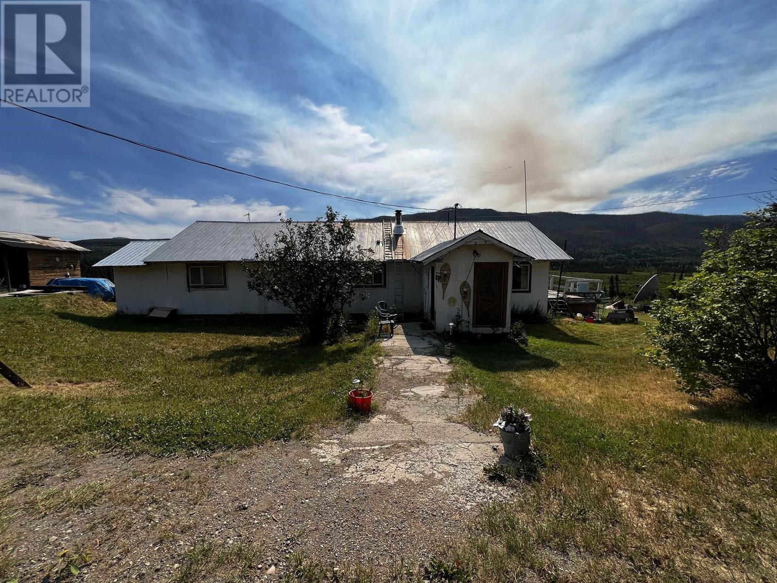 10845 Nithi Rd, Fraser Lake, BC V0J 1S0