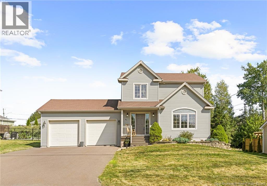 41 Camille St, Dieppe, NB E1A 0R5