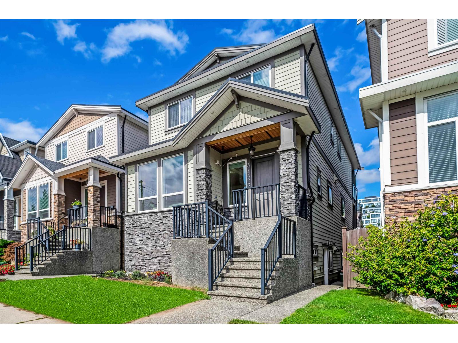 1426 Finlay Street Unit 3, White Rock, BC V4B 4L5