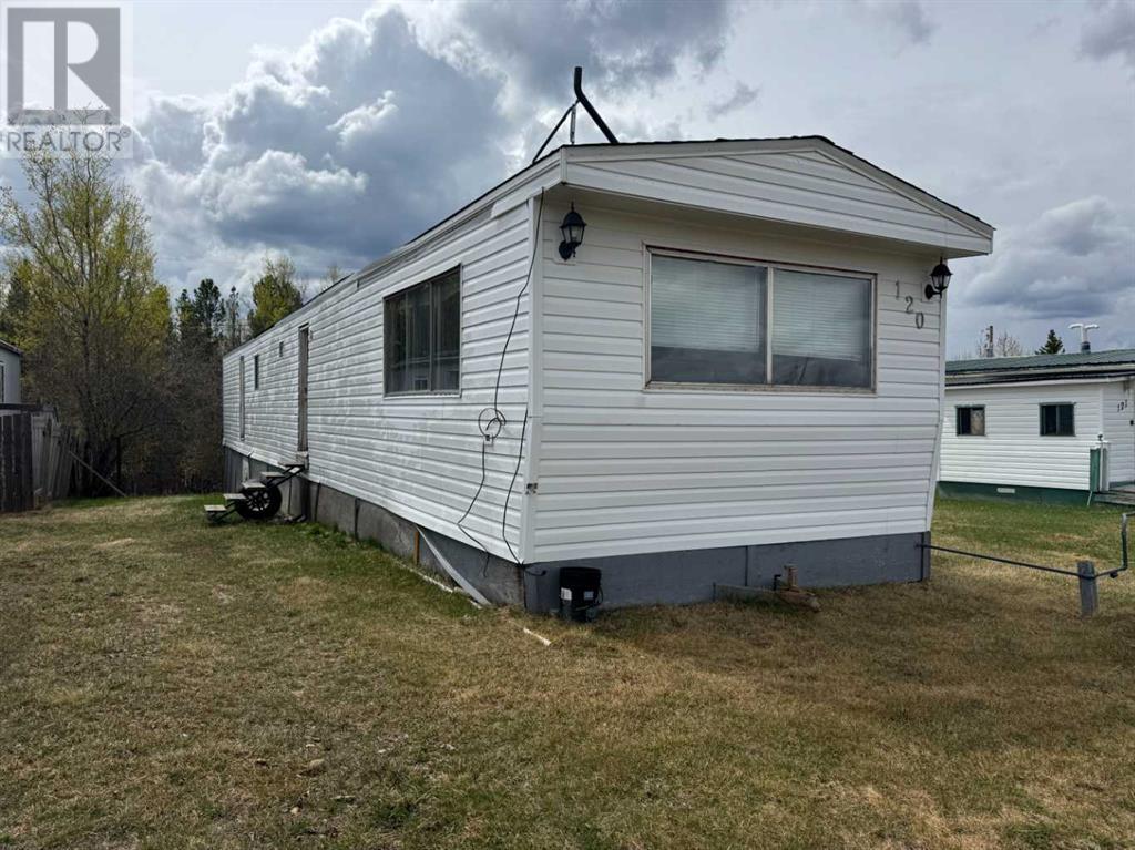 120 Park Ln, Swan Hills, AB T0G 2C0