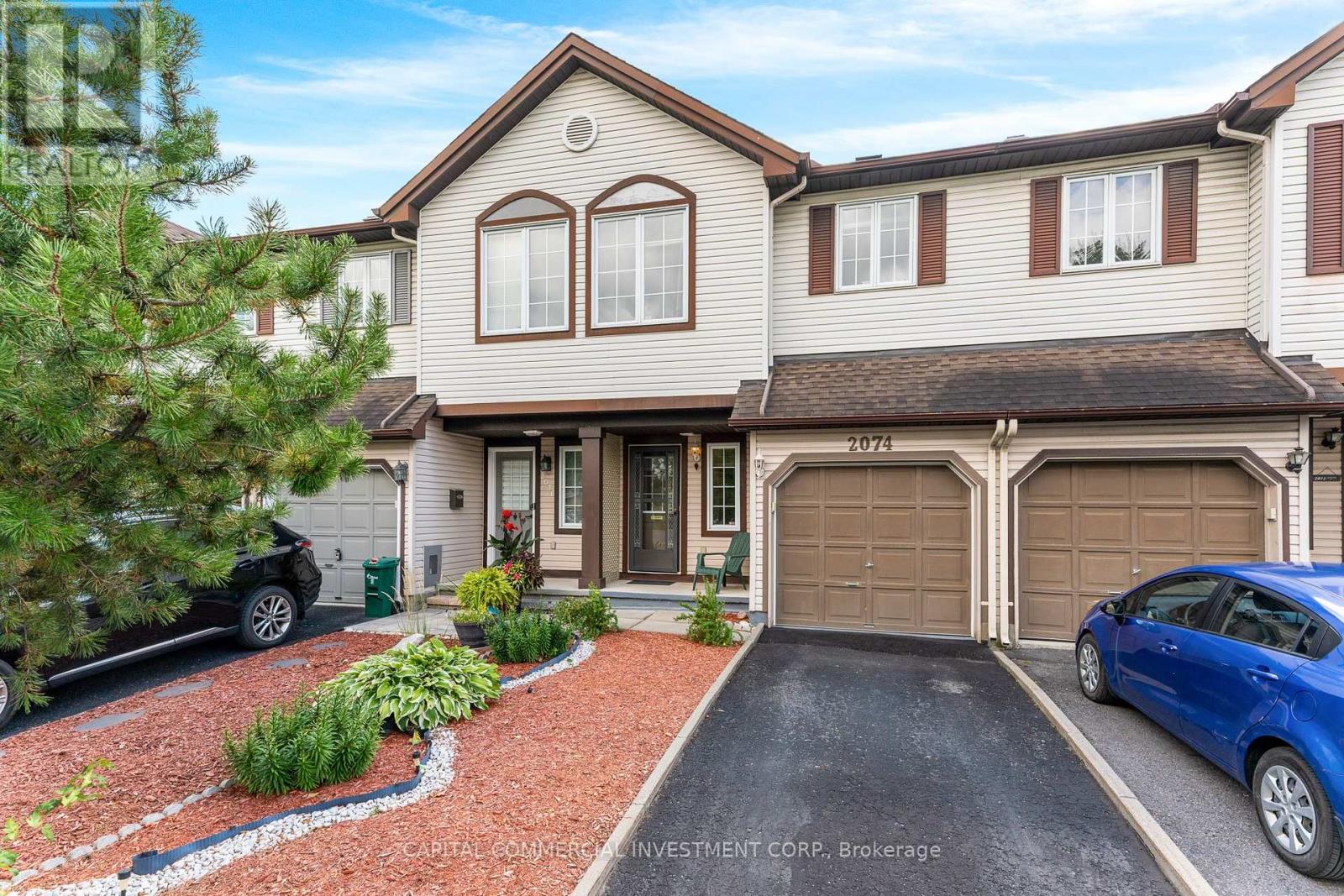 2074 Avenue P, Ottawa, ON K1G 6G7