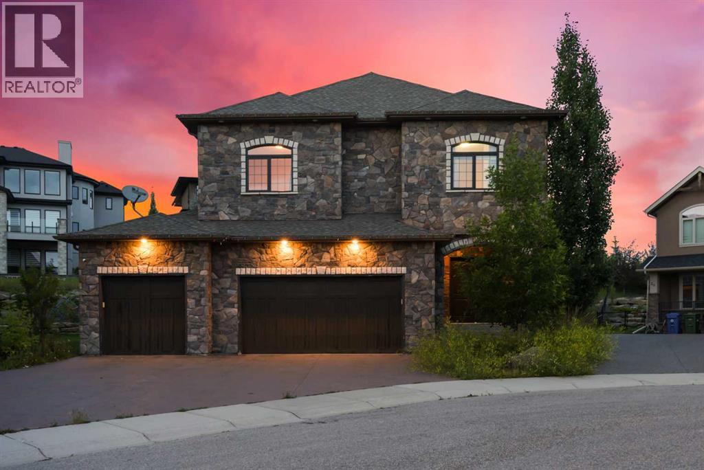 24 Fortress Ct SW, Calgary, AB T3H 0T8