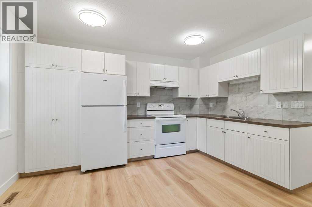 44 Street Unit 5016, Sylvan Lake, AB T4S 1C4