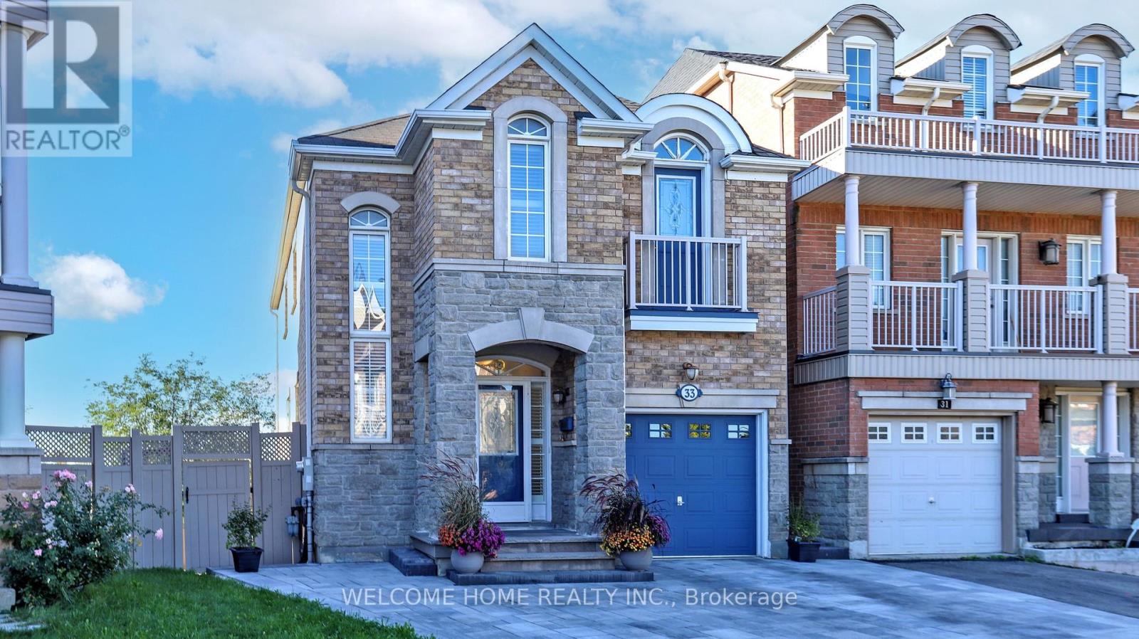 33 Fred Young Dr, Toronto, ON M3L 0A1