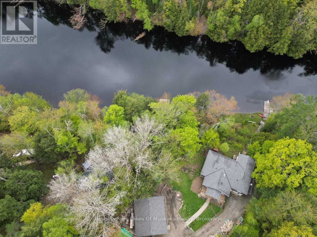 1075 Rocky Narrow Rd, Bracebridge Draper, ON P1L 1X1