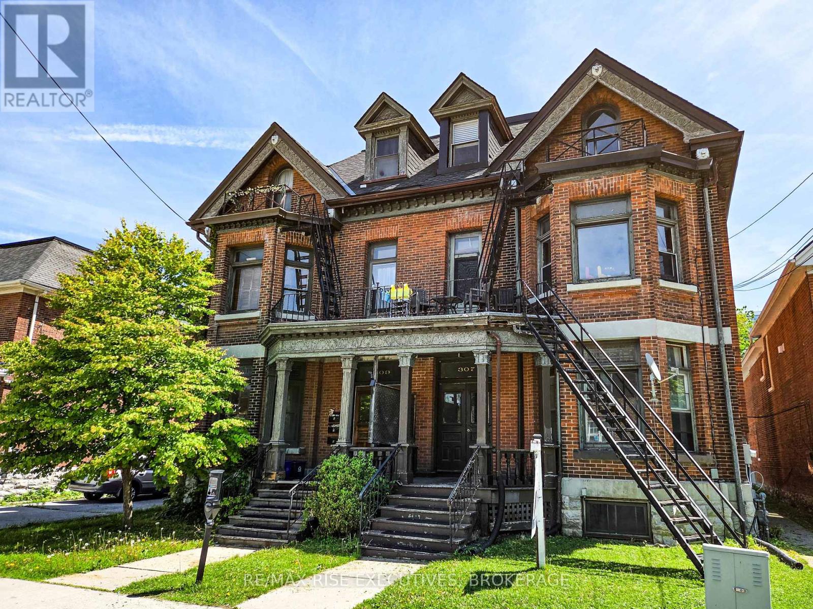 307 Alfred St, Kingston, ON K7L 3S4