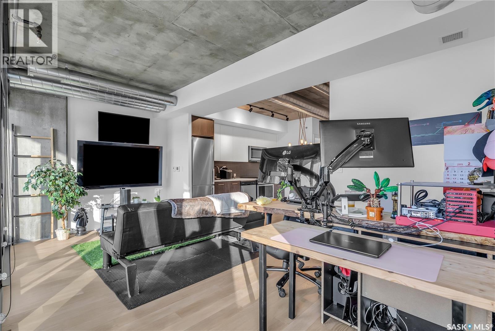 490 2nd Avenue S Unit 205, Saskatoon, SK S7K 4H5