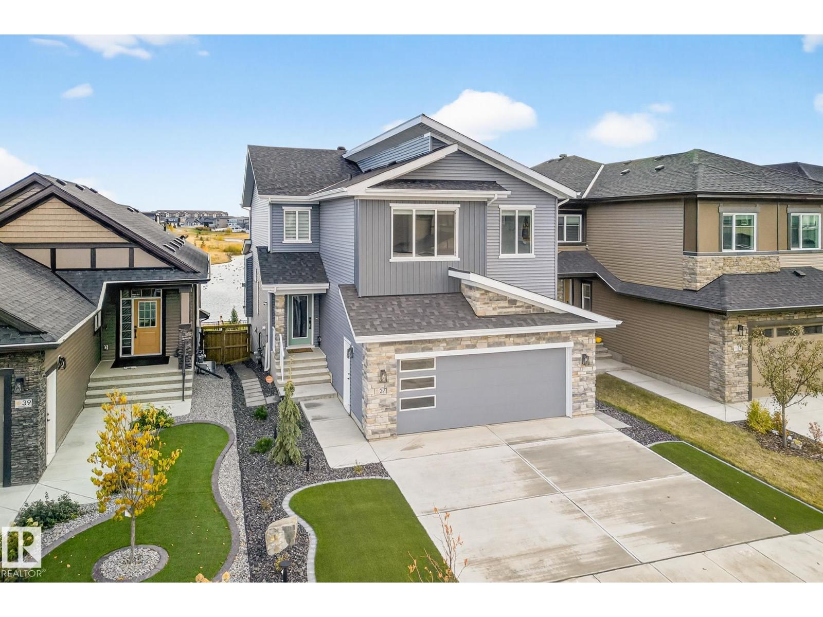 37 Edgefield Way, St. Albert, AB T8N 8A1