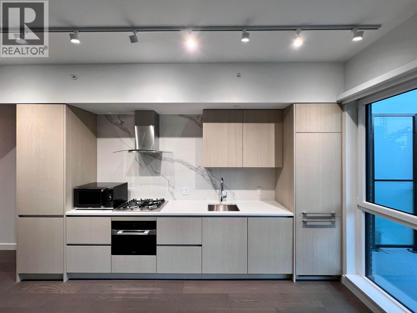 5168 Cambie Street Unit 210, Vancouver, BC V5Z 0K7