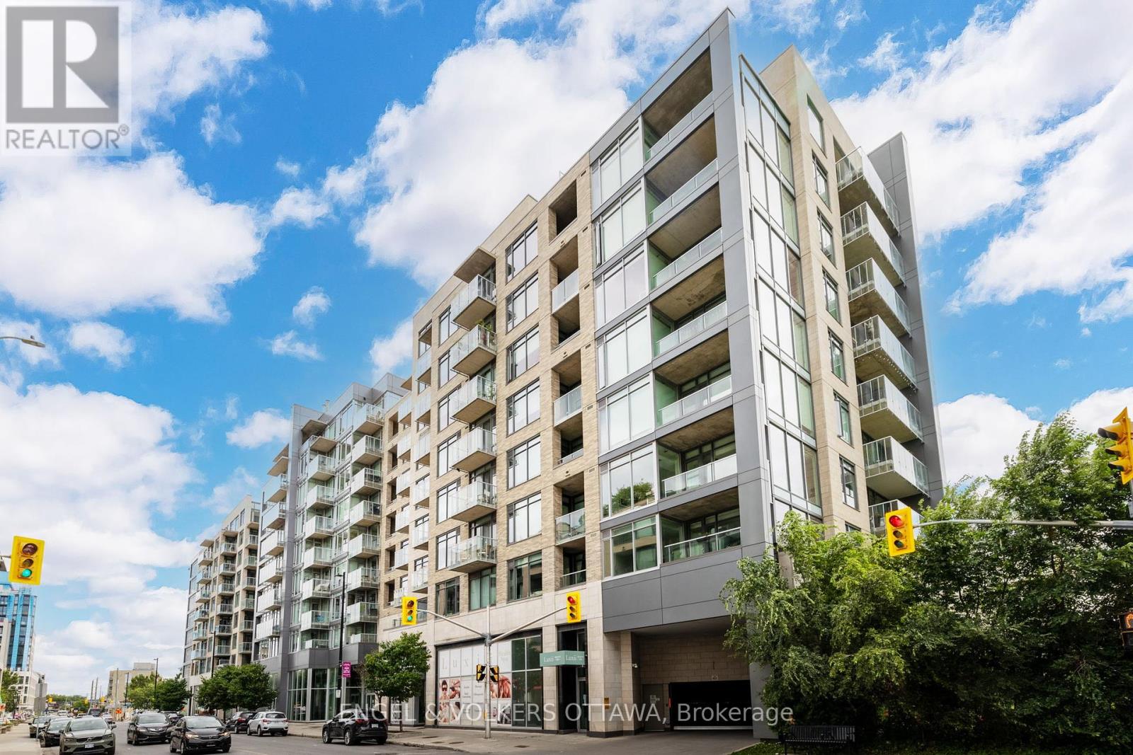 708 88 Richmond Rd, Ottawa, ON K1Z 0B1
