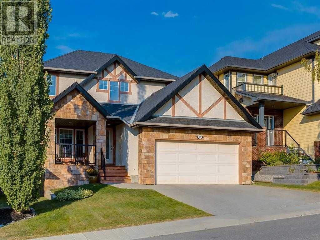 40 Crestmont Way SW, Calgary, AB T3B 0L6