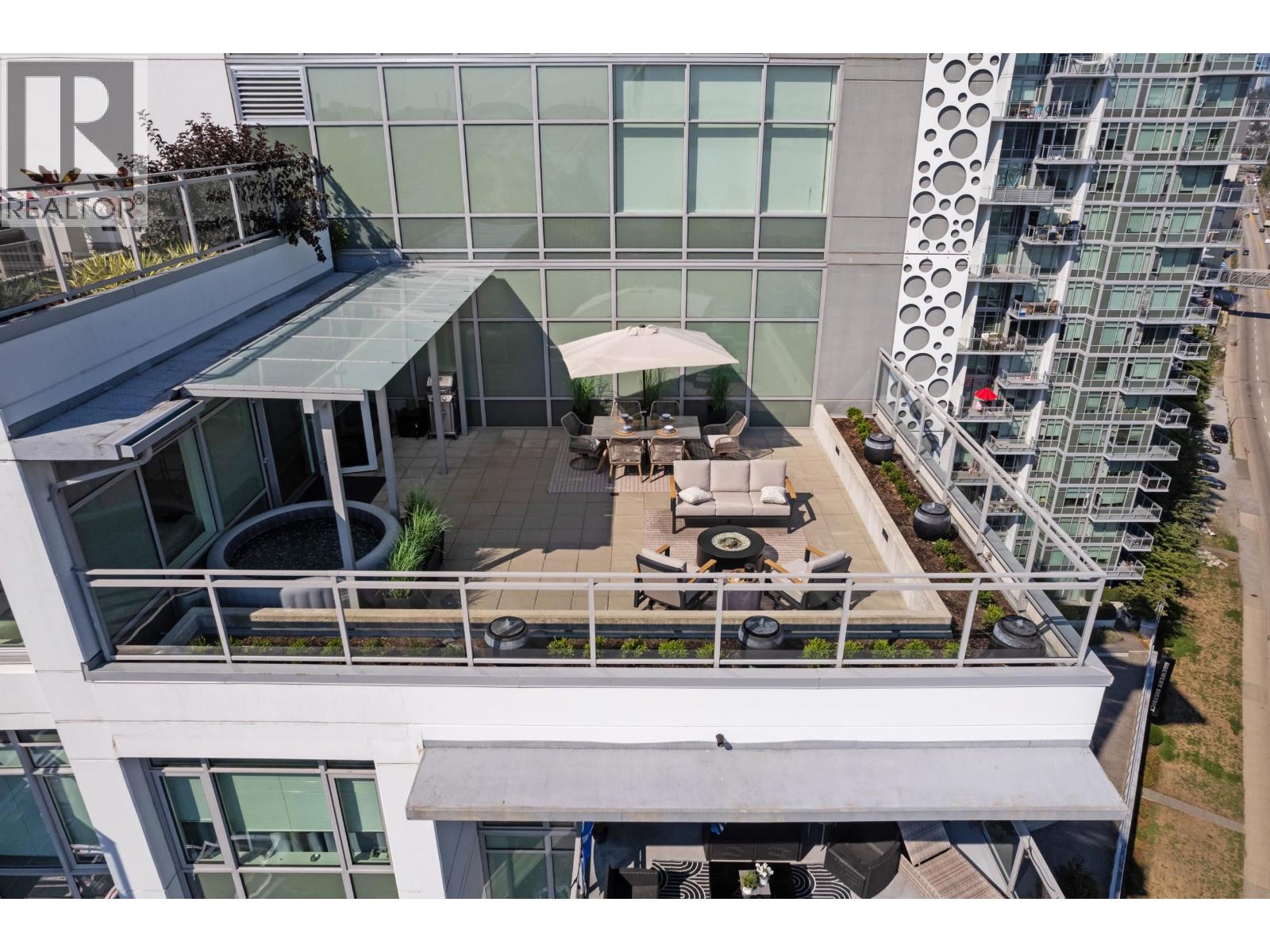 200 Nelsons Crescent, New Westminster, BC V3L 0H4