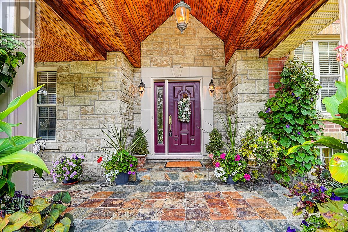 38 Audubon Way, Georgina, ON L0E 1A0