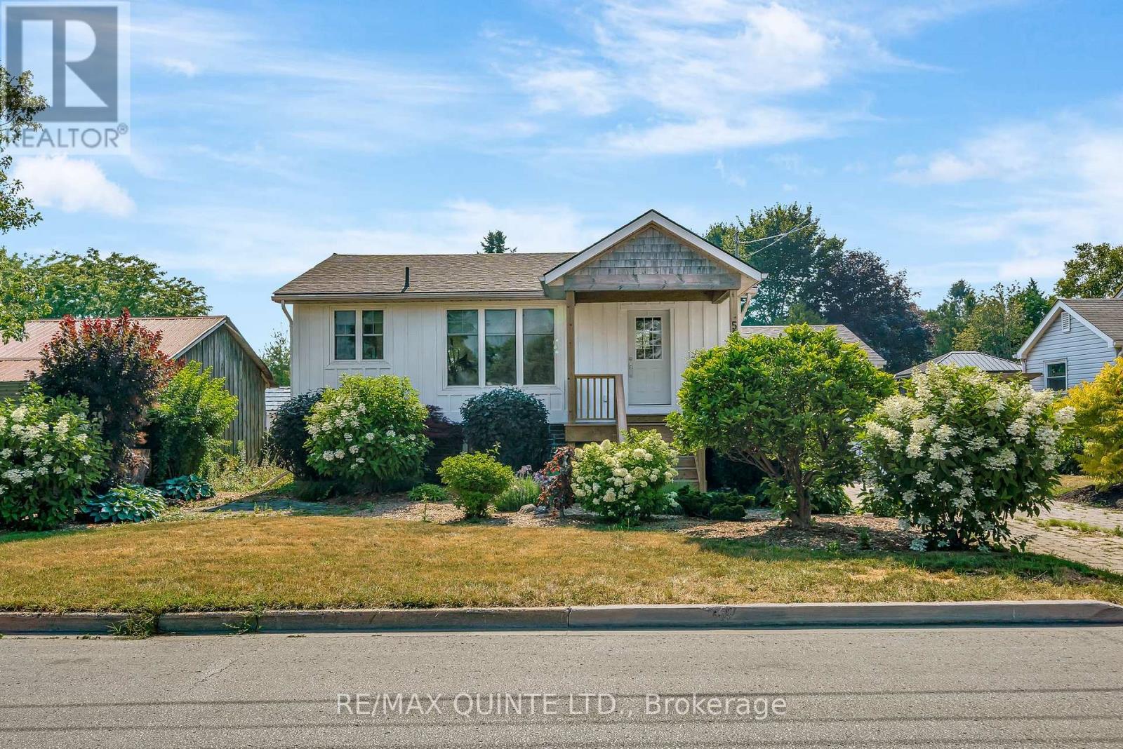 55 Darcy St, Cobourg, ON K9A 3Z6