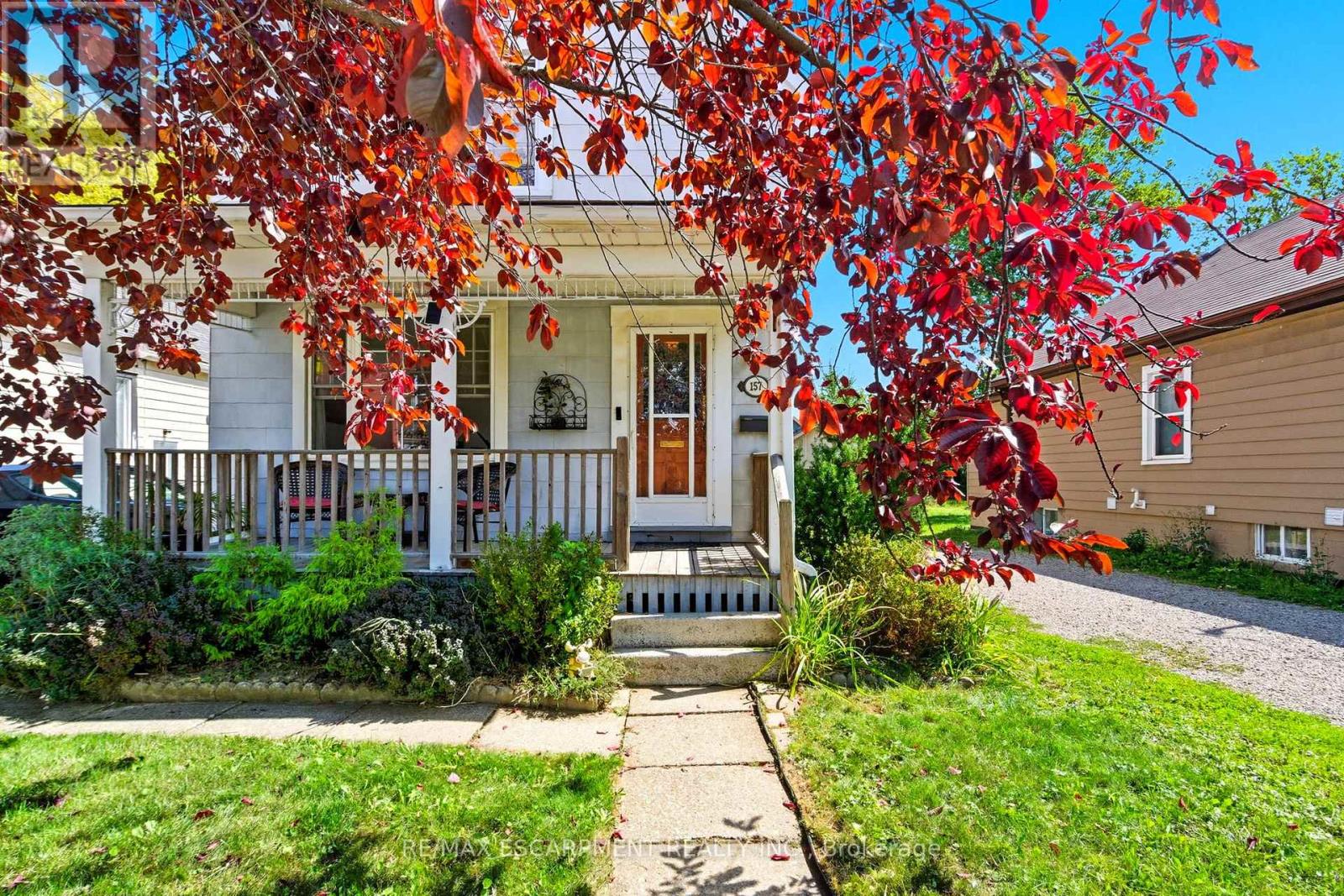 157 E 5th St, Hamilton, ON L9A 2Z7