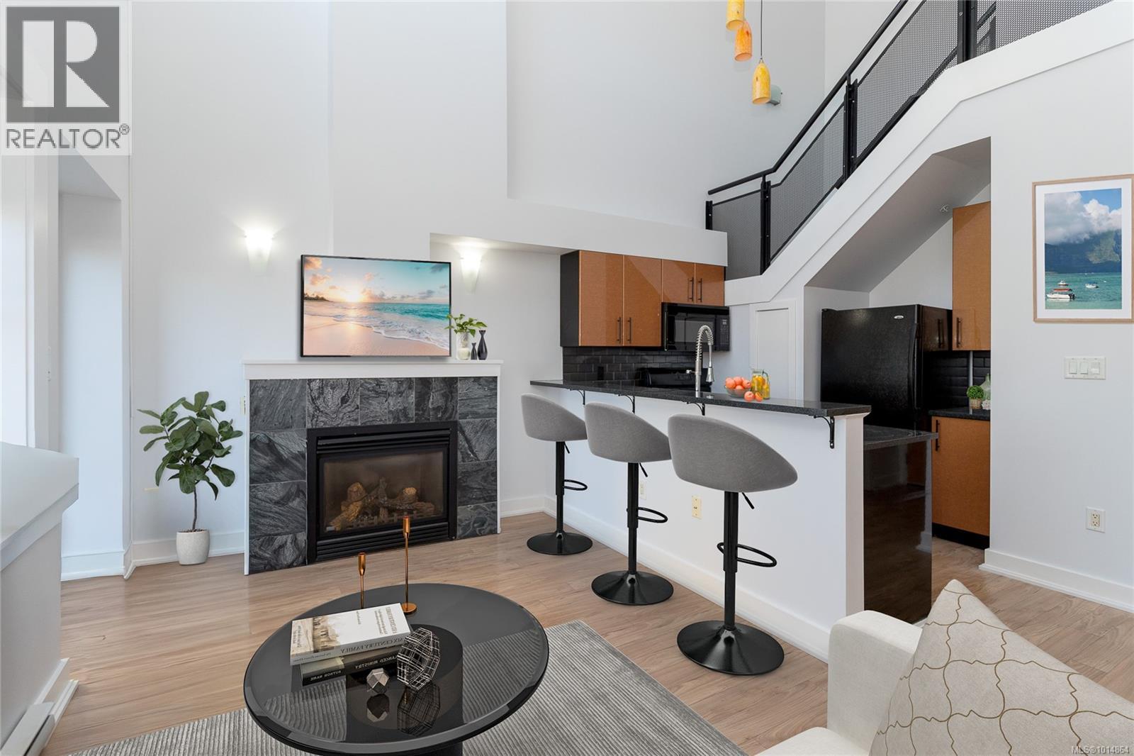 599 Pandora Ave Unit 323 Ave, Victoria, BC V8W 1N5